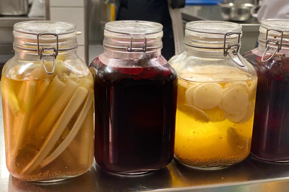 Pistor Blog im Kleinen liegt das Grosse Hotel Schweizerhof eingemachtes