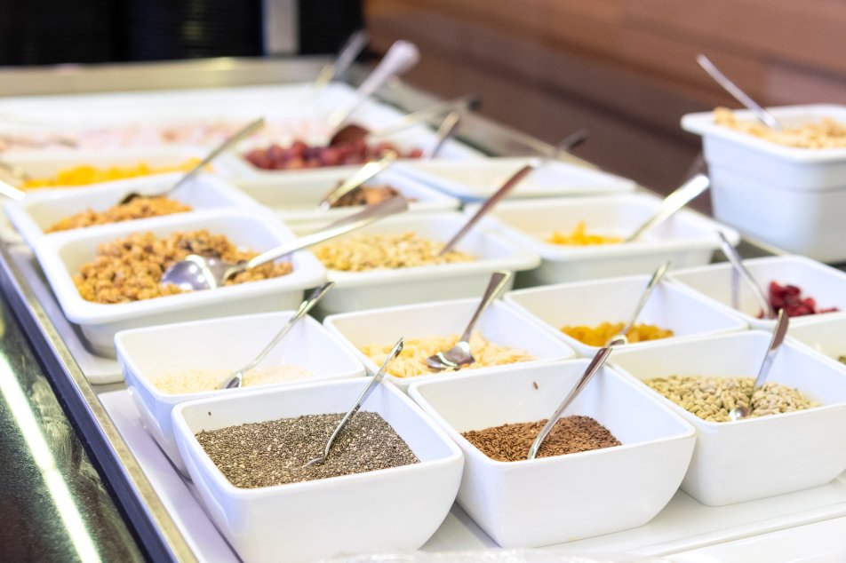 fruehstuecksbuffet pistor mit sandwiches