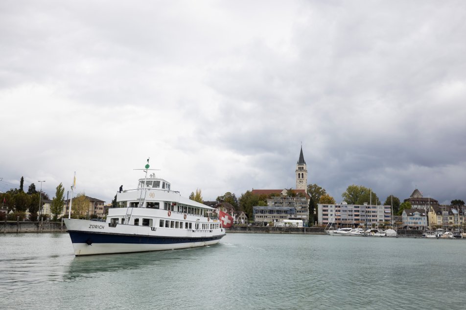 Schweizerische-Bodensee-Schifffahrt-AG-Schiff-Aussenansicht