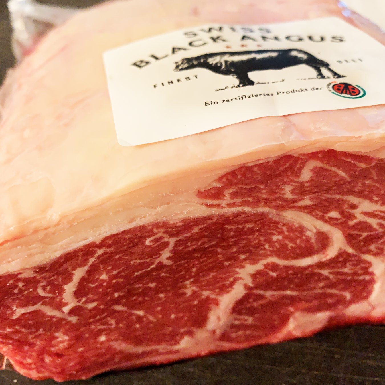 Rindfleisch-Black-Angus-aus-Mutterkuhhaltung