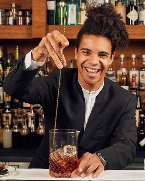 Interview-Pistor-Jason-Candid-Knüsel-Bartender