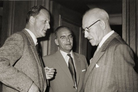 Dritter Pistor Direkter Hans Schneeberger und Paul Hug im Gespräch 1958