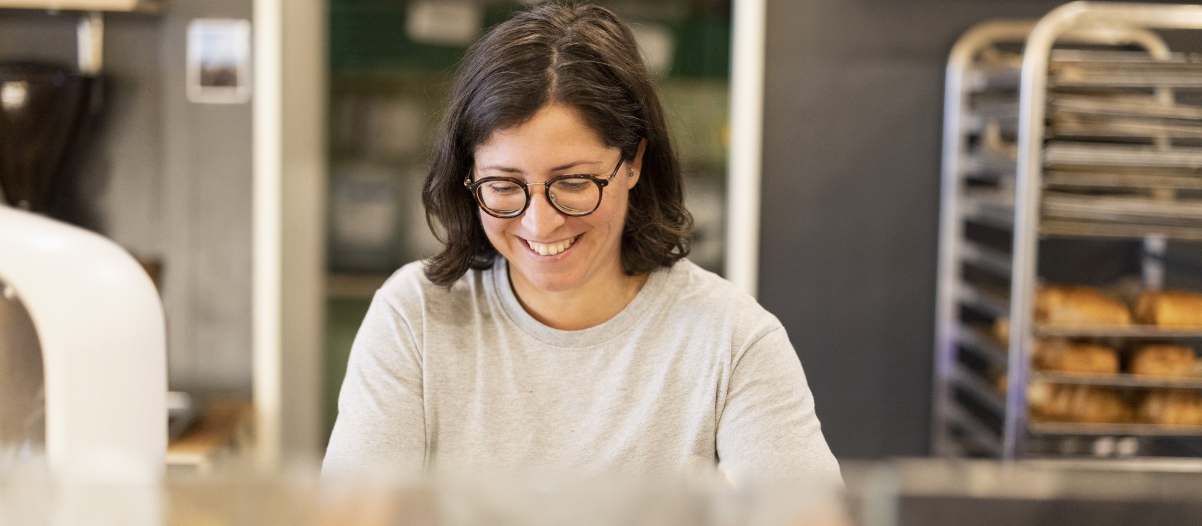 Kult Bäckerei Basel Verkäuferin Bäckerin